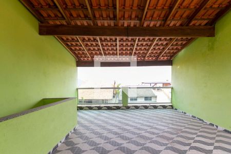 Casa à venda com 250m², 4 quartos e 1 vaga Casa à venda com 250m², 4 quartos e 1 vagaÁrea de Churrasqueira