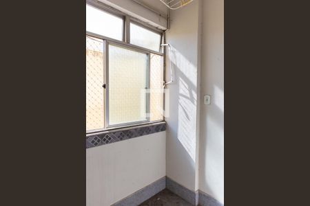 Apartamento para alugar com 83m², 2 quartos e 1 vagaÁrea de serviço