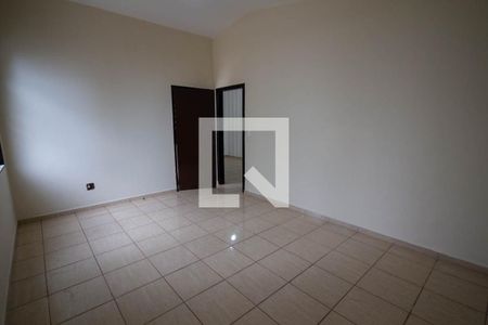 Casa para alugar com 135m², 2 quartos e 1 vaga Casa para alugar com 135m², 2 quartos e 1 vagaSala de estar