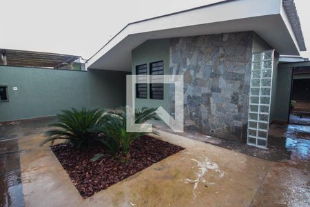 Casa para alugar com 135m², 2 quartos e 1 vaga Casa para alugar com 135m², 2 quartos e 1 vagaVaranda