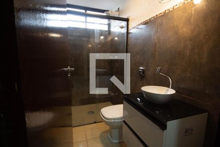 Casa para alugar com 135m², 2 quartos e 1 vaga Casa para alugar com 135m², 2 quartos e 1 vagaBanheiro