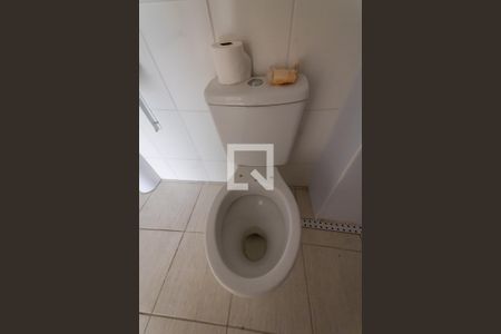Apartamento à venda com 47m², 2 quartos e sem vaga Apartamento à venda com 47m², 2 quartos e sem vagaBanheiro