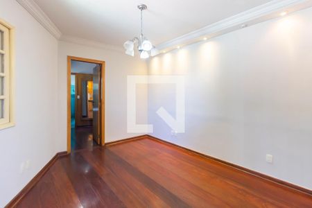 Suíte de casa à venda com 4 quartos, 180m² em Vila Dalva, São Paulo