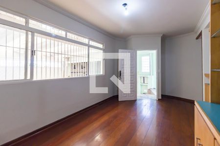 Sala de casa à venda com 4 quartos, 180m² em Vila Dalva, São Paulo