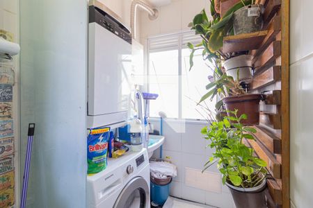 Apartamento para alugar com 46m², 2 quartos e 1 vaga Apartamento para alugar com 46m², 2 quartos e 1 vagaCozinha e área de serviço