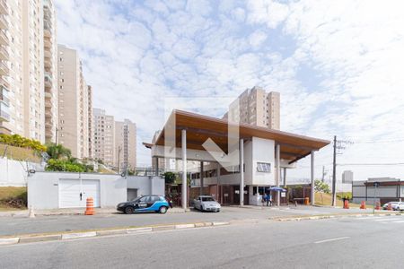 Apartamento para alugar com 46m², 2 quartos e 1 vaga Apartamento para alugar com 46m², 2 quartos e 1 vagaFachada