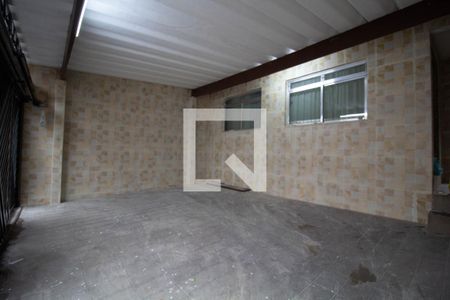 Casa à venda com 89m², 2 quartos e 3 vagas Casa à venda com 89m², 2 quartos e 3 vagasGaragem