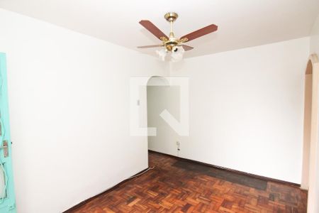 Sala de Estar de casa para alugar com 2 quartos, 200m² em Santo Antônio, Porto Alegre