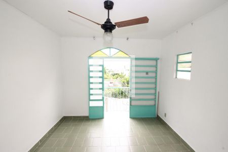 Casa para alugar com 200m², 2 quartos e sem vagaQuarto 2