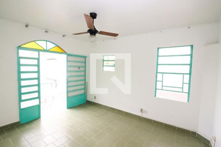 Casa para alugar com 200m², 2 quartos e sem vagaQuarto 2