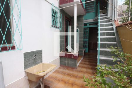 Casa para alugar com 200m², 2 quartos e sem vagaÁrea de Serviço