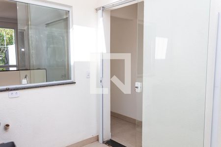 Casa para alugar com 58m², 2 quartos e 1 vagaÁrea de Serviço