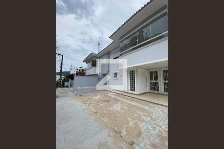 Apartamento para alugar com 63m², 1 quarto e 1 vagaFaixada