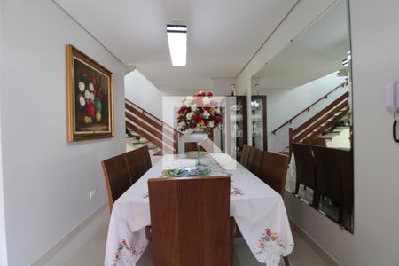 Sala de casa para alugar com 4 quartos, 290m² em Campo Grande, São Paulo