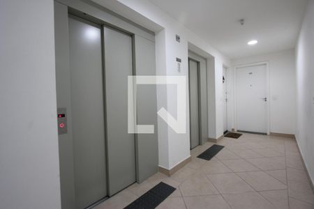Apartamento para alugar com 60m², 2 quartos e 1 vagaElevador