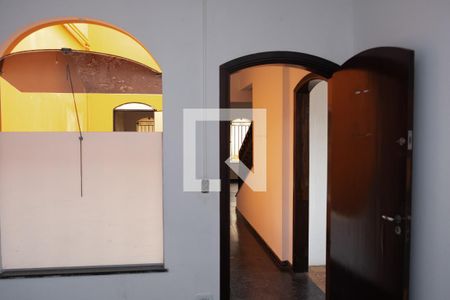 Casa para alugar com 650m², 4 quartos e 8 vagas Casa para alugar com 650m², 4 quartos e 8 vagasQuarto