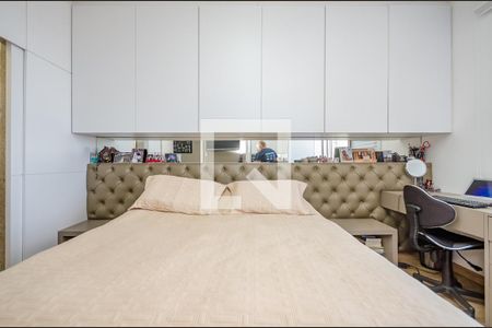 Apartamento à venda com 300m², 5 quartos e 4 vagas Apartamento à venda com 300m², 5 quartos e 4 vagasSuíte