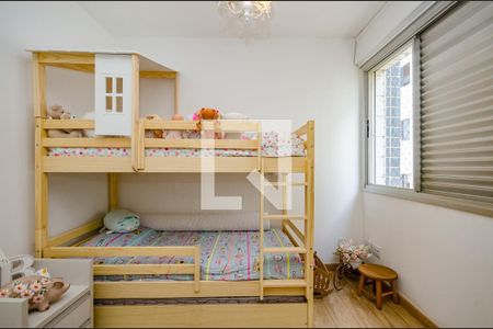 Apartamento à venda com 300m², 5 quartos e 4 vagas Apartamento à venda com 300m², 5 quartos e 4 vagasQuarto 3