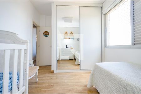 Apartamento à venda com 300m², 5 quartos e 4 vagas Apartamento à venda com 300m², 5 quartos e 4 vagasQuarto 2