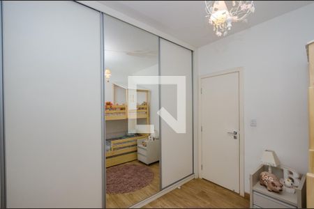 Apartamento à venda com 300m², 5 quartos e 4 vagas Apartamento à venda com 300m², 5 quartos e 4 vagasQuarto 3