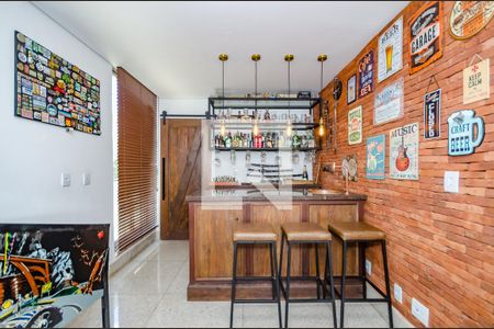 Apartamento à venda com 300m², 5 quartos e 4 vagas Apartamento à venda com 300m², 5 quartos e 4 vagasSala 2