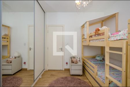 Apartamento à venda com 300m², 5 quartos e 4 vagas Apartamento à venda com 300m², 5 quartos e 4 vagasQuarto 3