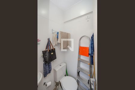 Apartamento à venda com 300m², 5 quartos e 4 vagas Apartamento à venda com 300m², 5 quartos e 4 vagasBanheiro de serviço