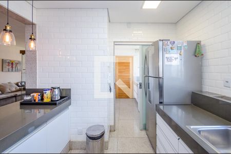 Apartamento à venda com 300m², 5 quartos e 4 vagas Apartamento à venda com 300m², 5 quartos e 4 vagasCozinha