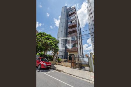 Apartamento à venda com 300m², 5 quartos e 4 vagas Apartamento à venda com 300m², 5 quartos e 4 vagasFachada