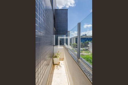 Apartamento à venda com 300m², 5 quartos e 4 vagas Apartamento à venda com 300m², 5 quartos e 4 vagasVaranda da Sala 4