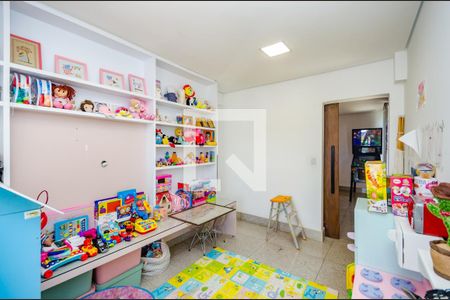 Apartamento à venda com 300m², 5 quartos e 4 vagas Apartamento à venda com 300m², 5 quartos e 4 vagasSala 3