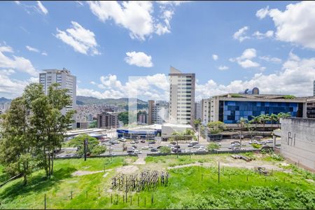 Apartamento à venda com 300m², 5 quartos e 4 vagas Apartamento à venda com 300m², 5 quartos e 4 vagasVaranda da Sala 3