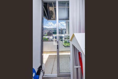 Apartamento à venda com 300m², 5 quartos e 4 vagas Apartamento à venda com 300m², 5 quartos e 4 vagasVaranda da Sala 3