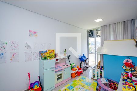 Apartamento à venda com 300m², 5 quartos e 4 vagas Apartamento à venda com 300m², 5 quartos e 4 vagasSala 3