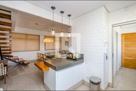 Apartamento à venda com 300m², 5 quartos e 4 vagas Apartamento à venda com 300m², 5 quartos e 4 vagasCozinha