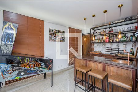 Apartamento à venda com 300m², 5 quartos e 4 vagas Apartamento à venda com 300m², 5 quartos e 4 vagasSala 2