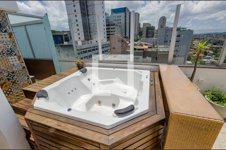Apartamento à venda com 300m², 5 quartos e 4 vagas Apartamento à venda com 300m², 5 quartos e 4 vagasVaranda da Cobertura