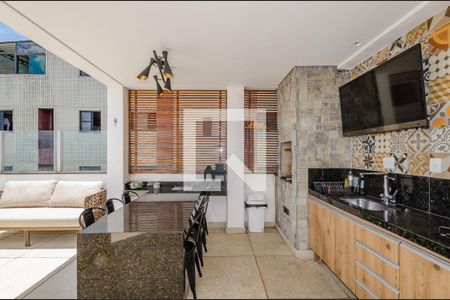 Apartamento à venda com 300m², 5 quartos e 4 vagas Apartamento à venda com 300m², 5 quartos e 4 vagasÁrea gourmet