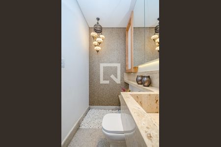 Apartamento à venda com 300m², 5 quartos e 4 vagas Apartamento à venda com 300m², 5 quartos e 4 vagasLavabo