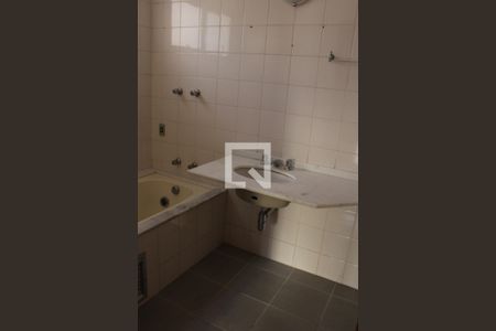 Apartamento para alugar com 162m², 4 quartos e 2 vagasBanheiro 4