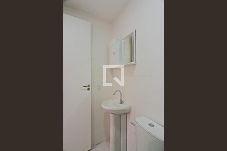 Apartamento para alugar com 32m², 2 quartos e sem vaga Apartamento para alugar com 32m², 2 quartos e sem vagaBanheiro