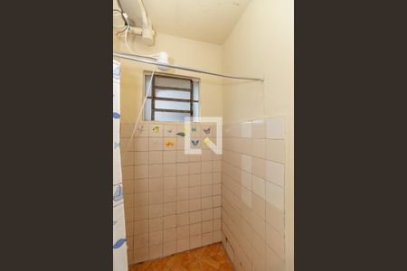 Apartamento à venda com 46m², 2 quartos e 1 vaga Apartamento à venda com 46m², 2 quartos e 1 vagaBanheiro