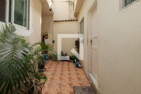 Casa à venda com 99m², 3 quartos e sem vagaQuintal