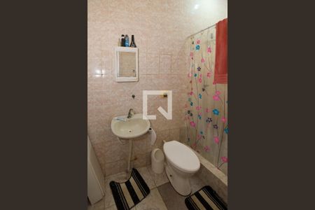 Casa à venda com 99m², 3 quartos e sem vagaBanheiro da Suíte 2