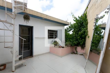 Casa para alugar com 96m², 2 quartos e 1 vagaQuintal