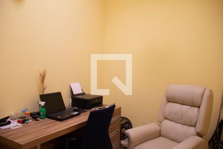 Casa para alugar com 240m², 4 quartos e 4 vagasEscritório