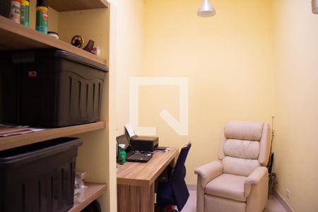 Casa para alugar com 240m², 4 quartos e 4 vagasEscritório