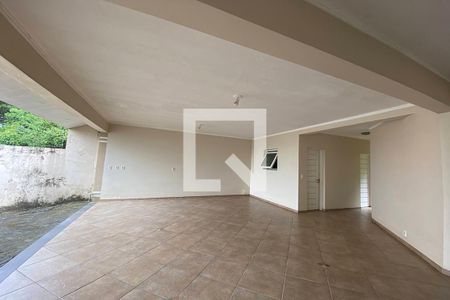Casa à venda com 264m², 3 quartos e 3 vagasGaragem