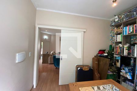 Casa à venda com 264m², 3 quartos e 3 vagasEscritorio 