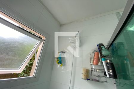 Casa à venda com 264m², 3 quartos e 3 vagasChuveiro do Banheiro